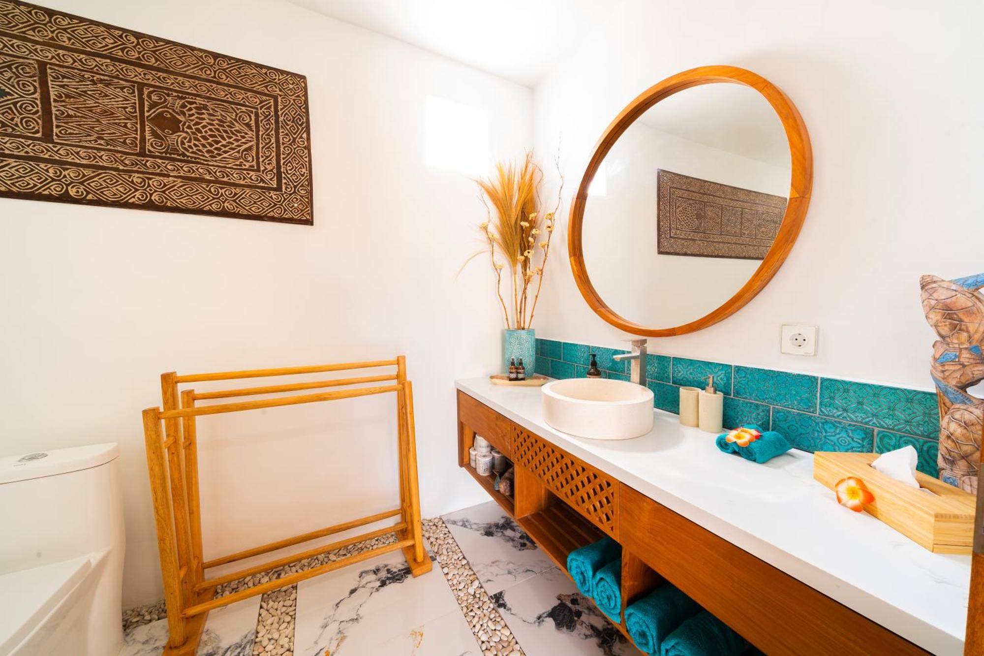 Villa Brand New 3 Bed 2 Min Walk To Legian Seminyak (Bali)